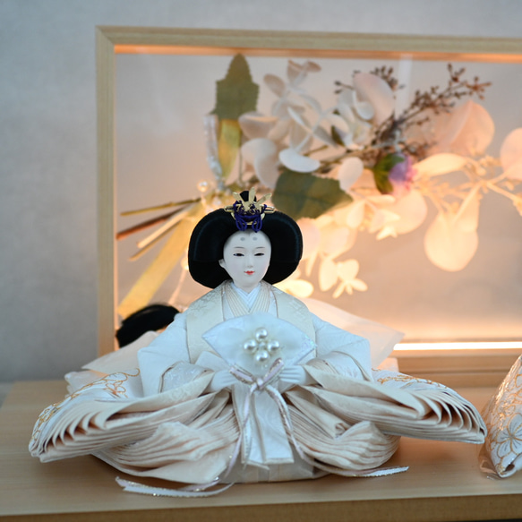 凛としたお顔立ち♪フラワーアート+LEDライティング♪名前旗つき★ 13枚目の画像