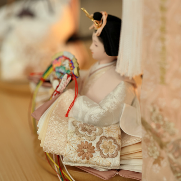 2026年新作★くすみ春色のお雛様♪フラワーアート+LEDライティング 12枚目の画像