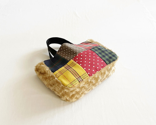3日以内発送】ボアとウールのパッチワーク冬バッグ タータンチェック