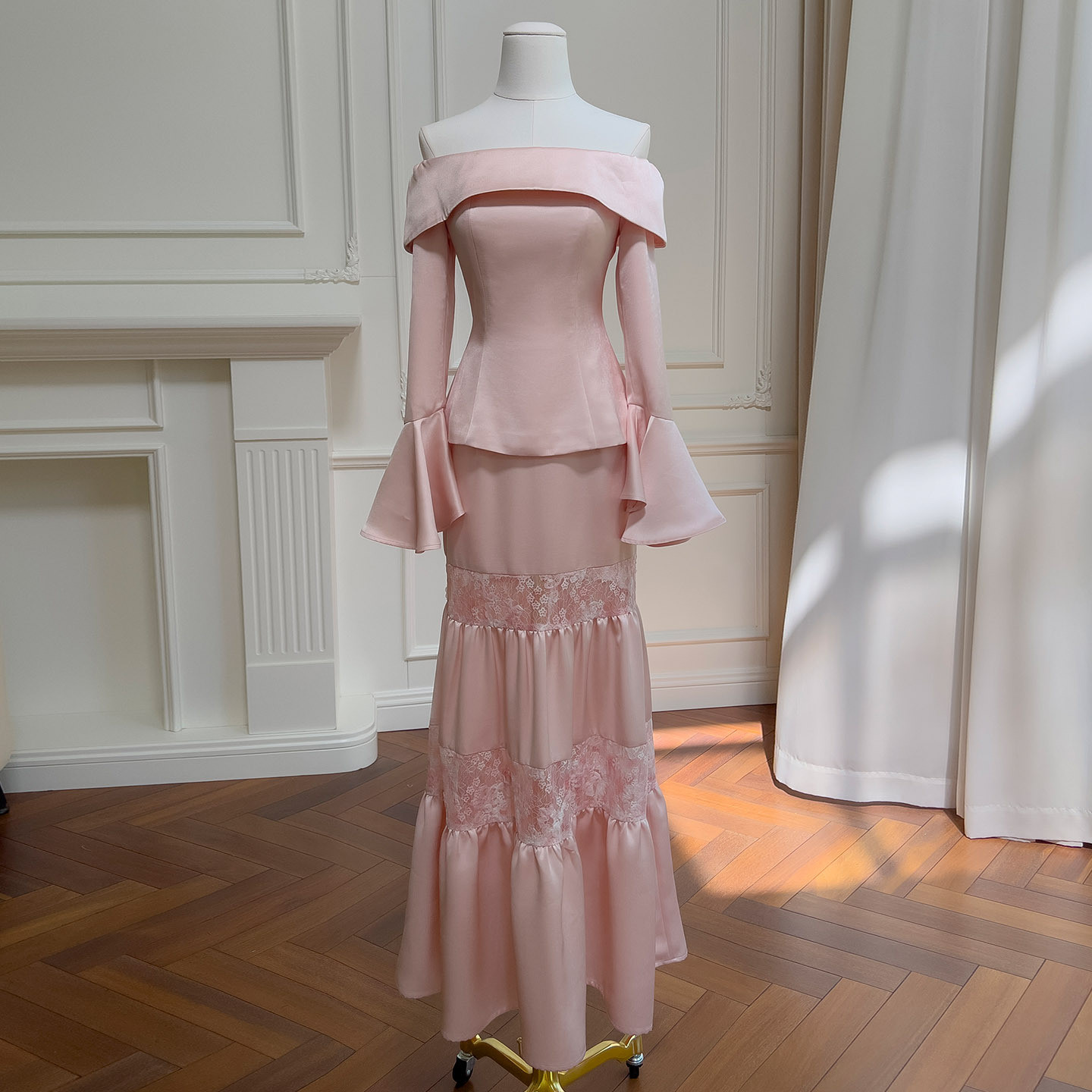 上下セット ピンク 長袖 ウェディングドレス パーティー レース 2点セット 上品 韓国風 二次会 お呼ばれ 71497