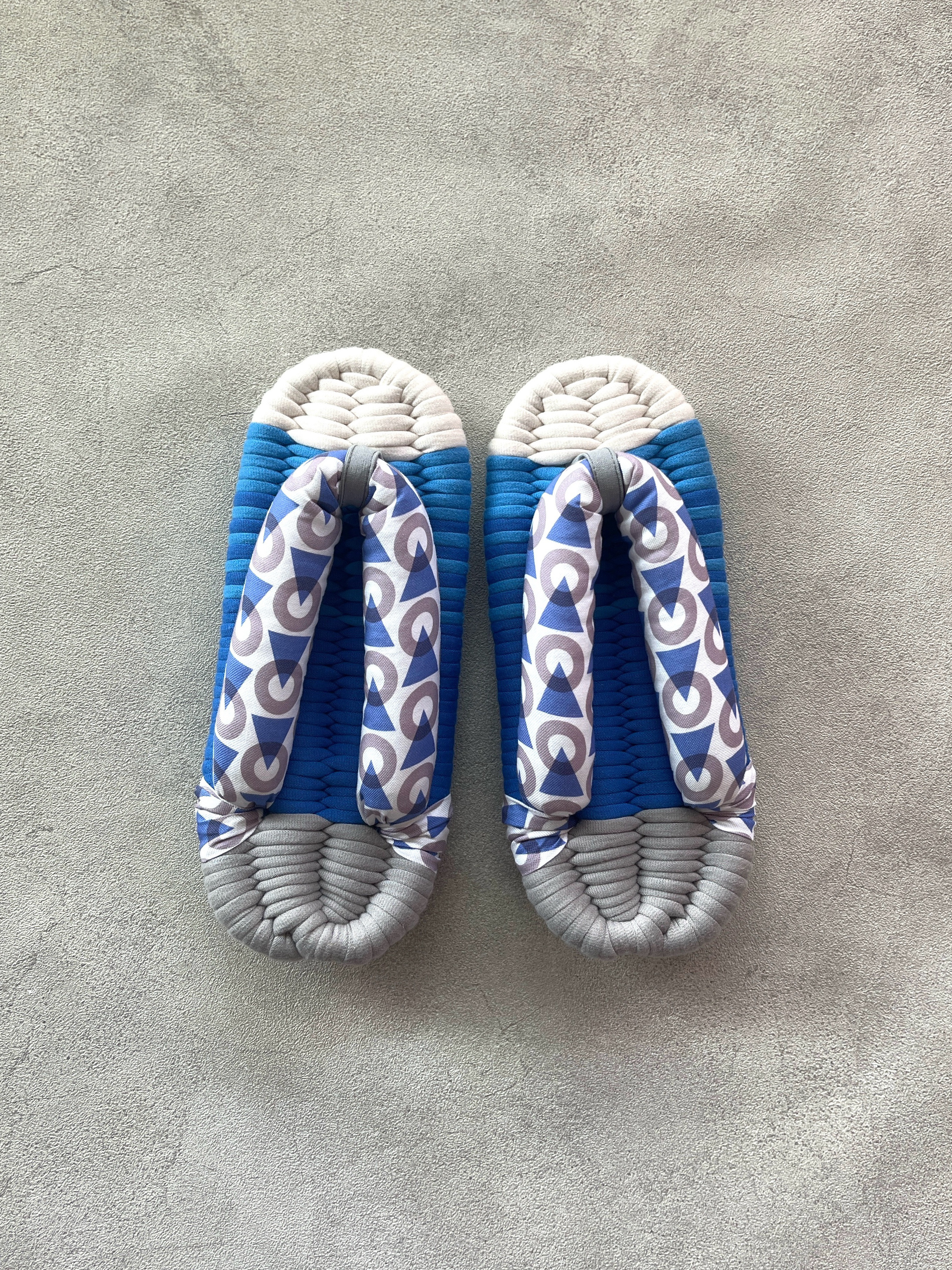 【23㎝】ブルー×グレーの北欧風布ぞうり
