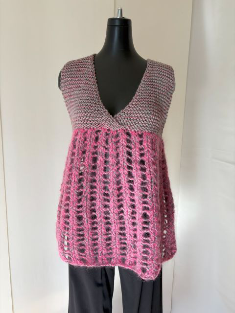 ピンクモヘアのハイウェイベスト