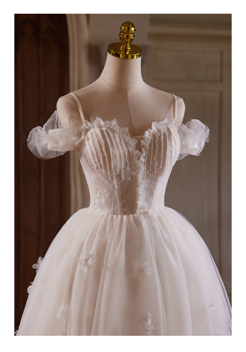 白 ふわふわ ショート丈 花 可愛い 綺麗 プリンセス パーティードレス 二次会 ウェディングドレス LJ-641