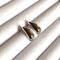 大ぶりドロップピアス(シルバー) サージカルステンレス　雫　しずく　ドロップ　カジュアル　ファッション　デイリー　 9枚目の画像