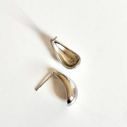 大ぶりドロップピアス(シルバー) サージカルステンレス　雫　しずく　ドロップ　カジュアル　ファッション　デイリー　 8枚目の画像