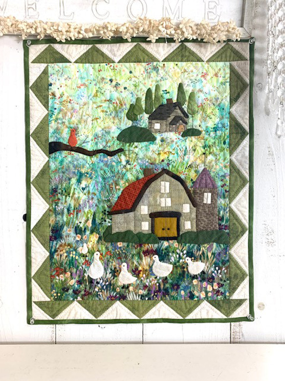 パッチワークタペストリーキット／草原のタペストリー/完成品ではご