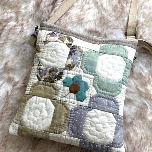 パッチワークバッグキット／flower shoulder bag/完成品ではご