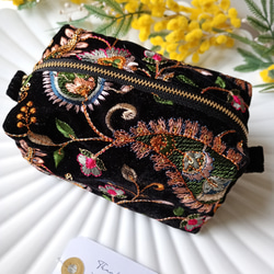 数量限定【20㌢】魅せたいインド刺繍のBOXポーチ　ベルベットペイズリー　 2枚目の画像