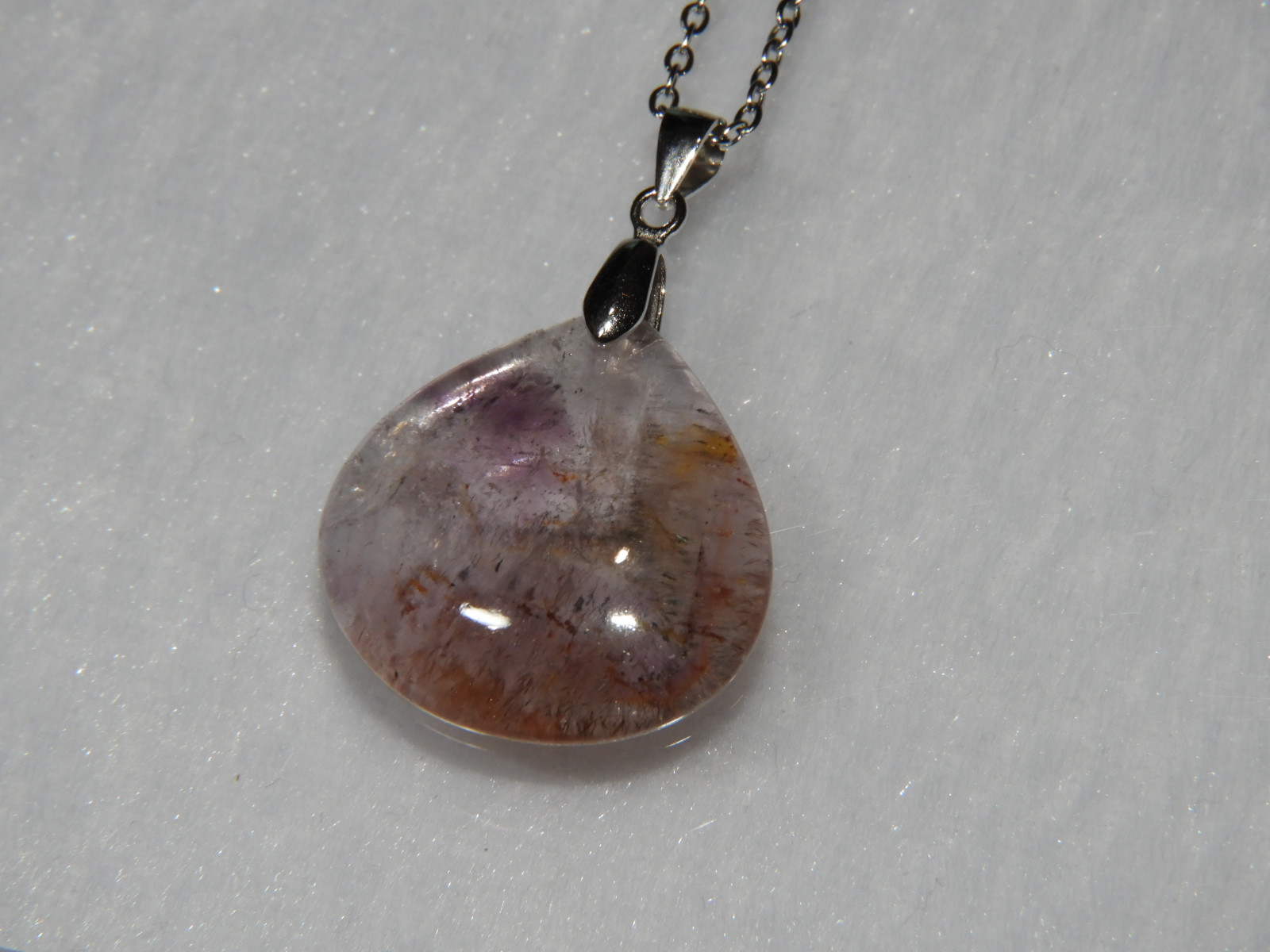 希少石！マダガスカル産スーパーセブン！セイクリッドセブンのペンダントトップ！メイドインジャパン　天然石　１２１