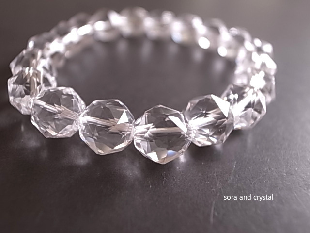 高品質　スターカットクォーツ　手磨き水晶　ブレスレット　ブラジル産　9.5ｍｍ