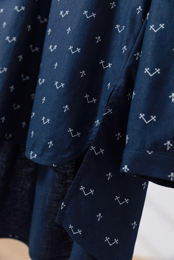 ゆったりとしたシルエットでありながら、きちんと感のあるブラウス　長袖ブラウス　綿麻　251004-1 4枚目の画像