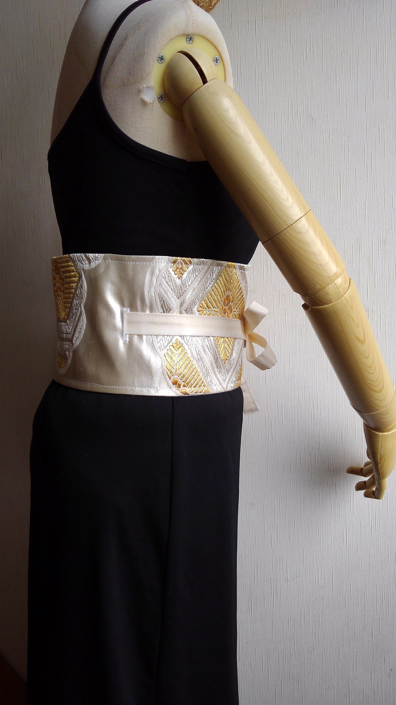 正絹帯ベルト（共紐付き）★Ｌサイズ対応★帯サッシュ★金&銀糸吉祥文様★帯コルセット★袋帯リメイク★コスプレにも