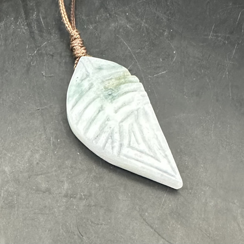 2025.10.12福寿翡翠葉　糸魚川上質翡翠 2025.10.12福寿翡翠葉 糸魚川上質翡翠 ネックレス・ペンダント ケン