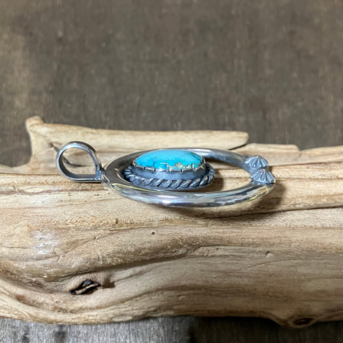 キングマン　ターコイズ　ナジャ　シルバー　ネックレス　#インディアンジュエリー キングマン ターコイズ ナジャ シルバー ネックレス ペンダント