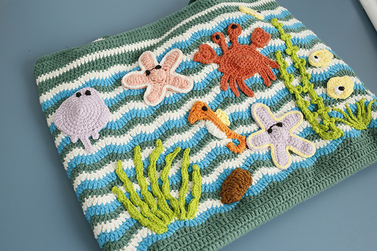 手作り 毛糸 刺繍 かぎ針編み ニート ショルダーバッグ トートバッグ【海洋生物シリーズ｜波紋｜レリーフ編み】1点