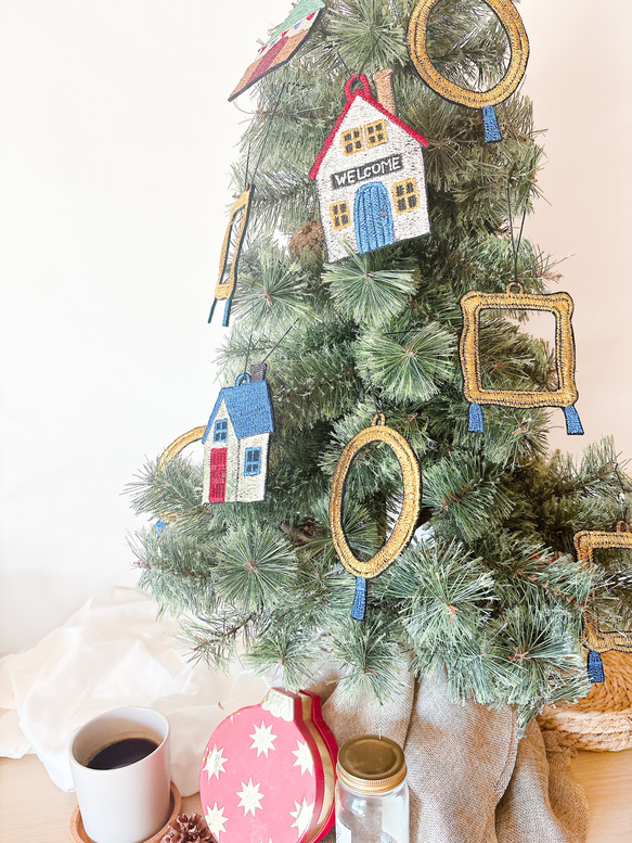 刺繍フレームのオーナメント（スクエア＆オーバル6個セット）【送料無料】 4枚目の画像