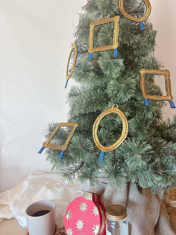 刺繍フレームのオーナメント（スクエア＆オーバル6個セット）【送料無料】 1枚目の画像