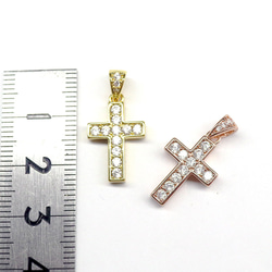 【クロスペンダントトップ】 ペンダント ジルコニア付き真鍮鍍金 ニッケルフリー ネックレス 2枚目の画像