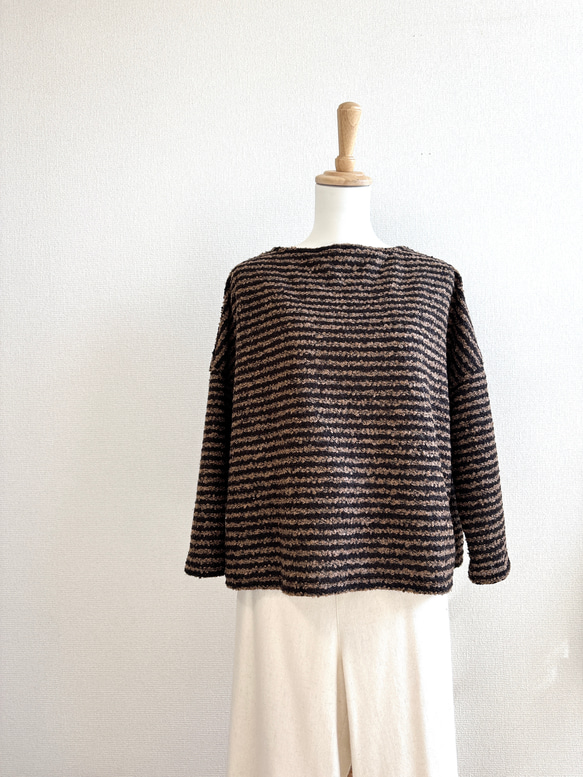 リングウールのワイドプルオーバー/ダークブラウン×ベージュ 4枚目の画像