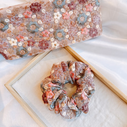 インパクト大のお花シュシュ♡インド刺繍リボン♡ヘアゴム シュシュ　 6枚目の画像