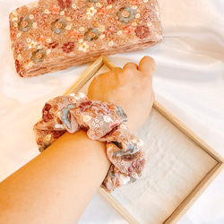 インパクト大のお花シュシュ♡インド刺繍リボン♡ヘアゴム シュシュ　 8枚目の画像