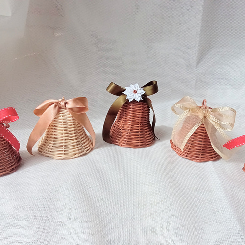 籐で編んだクリスマスベル ガーランド 花結び 通販 19941600｜Creema