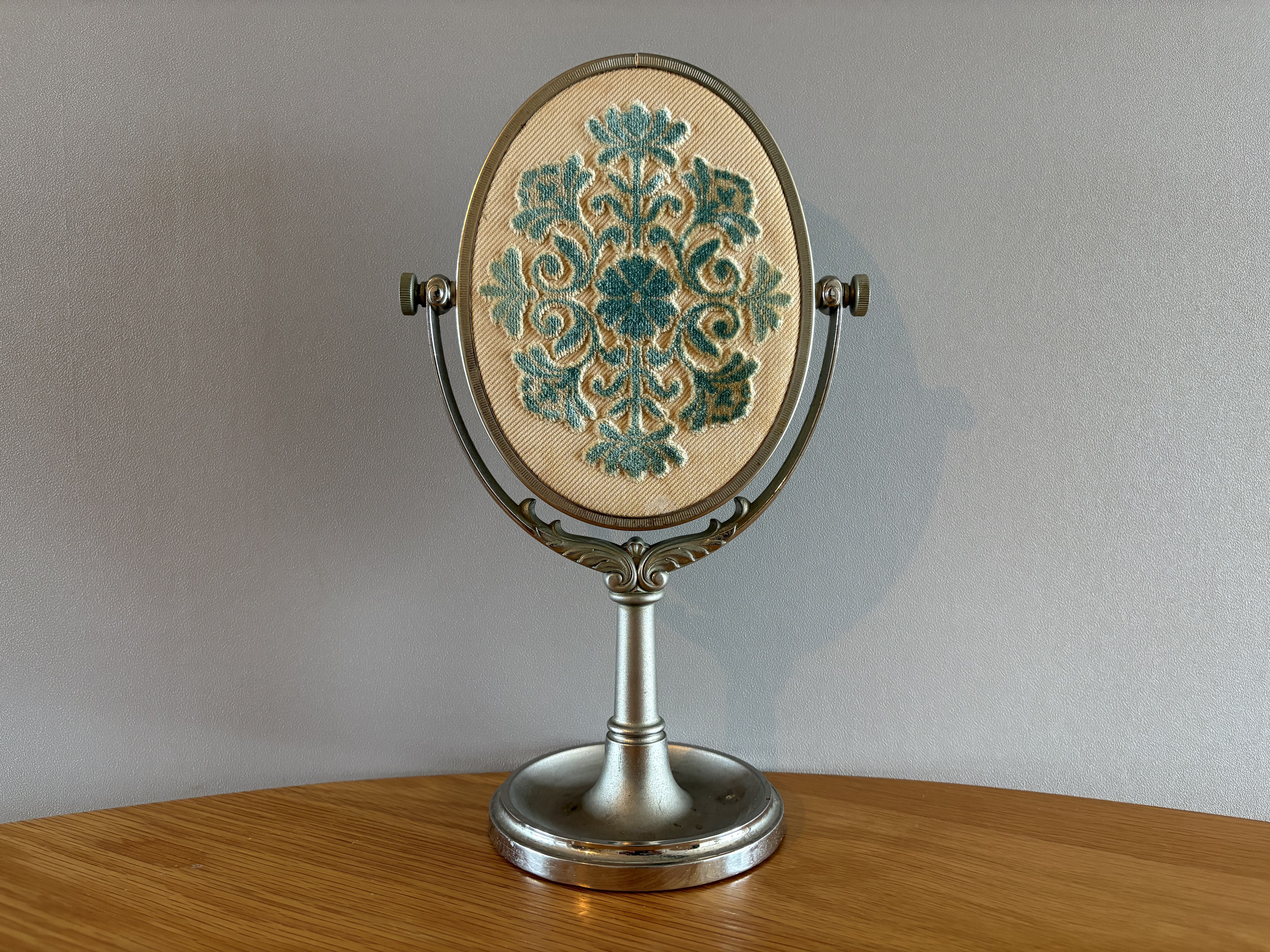 国産の古い置き鏡　アンティーク鏡　資生堂　shiseido　花椿会　置き鏡　昭和レトロ　ビンテージ