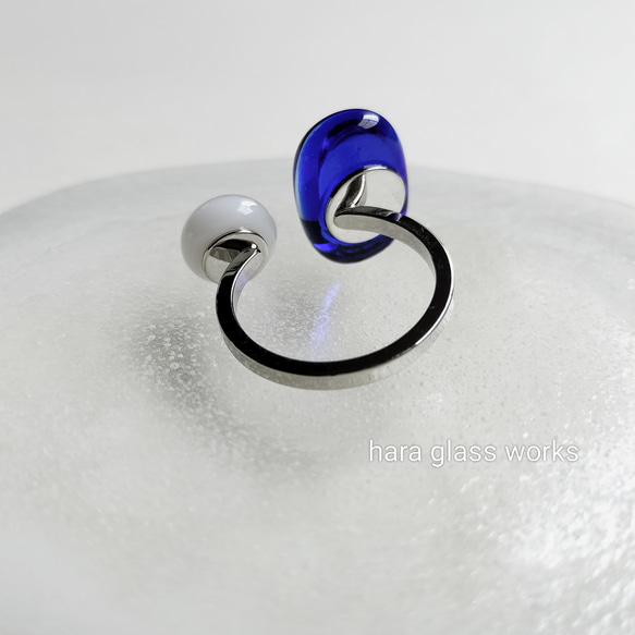 ガラスのフォークリング　ロイヤルブルー＆ホワイトオーロラ（シルバー）　 4枚目の画像