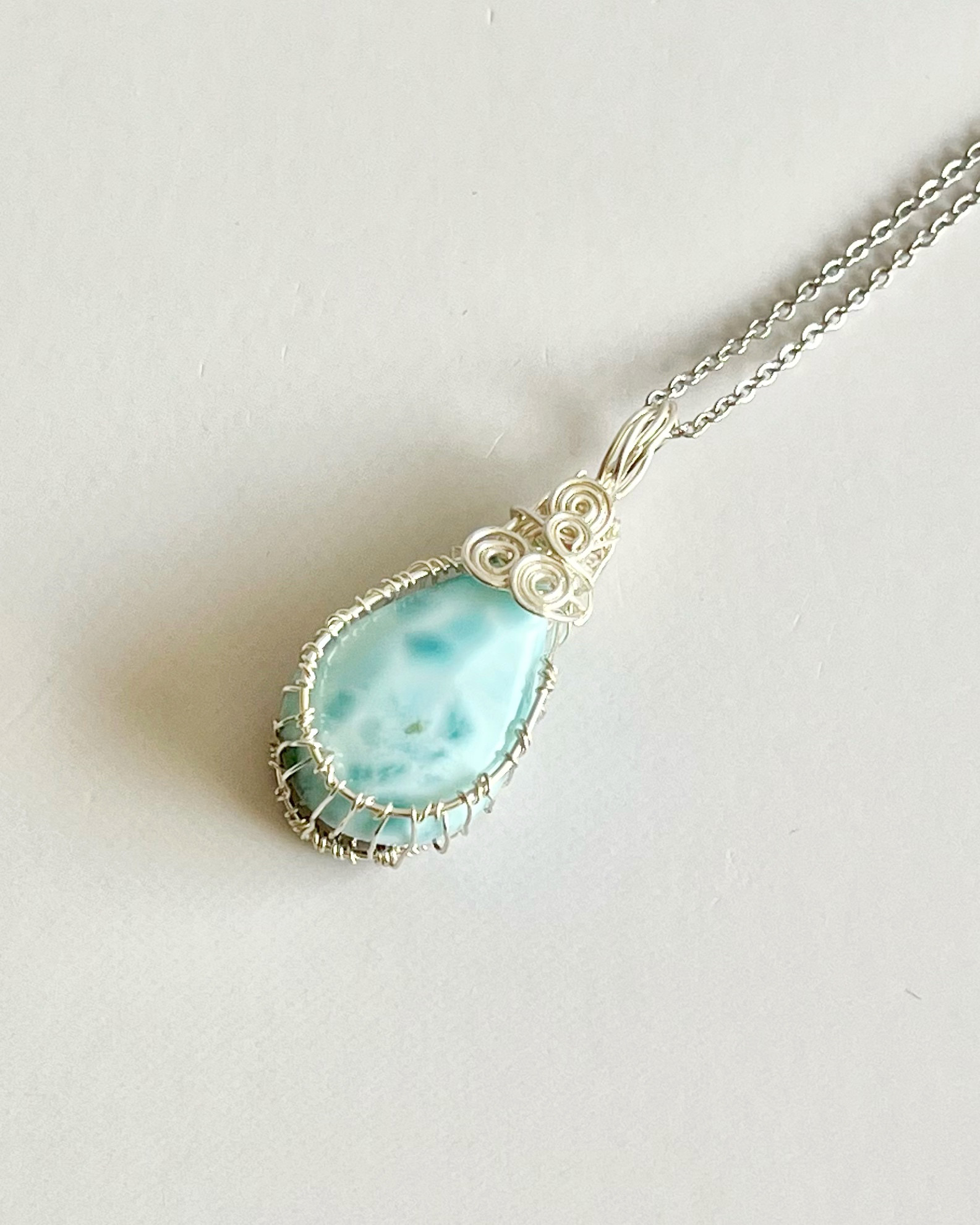 風の妖精のしずく　〜ラリマーのペンダント