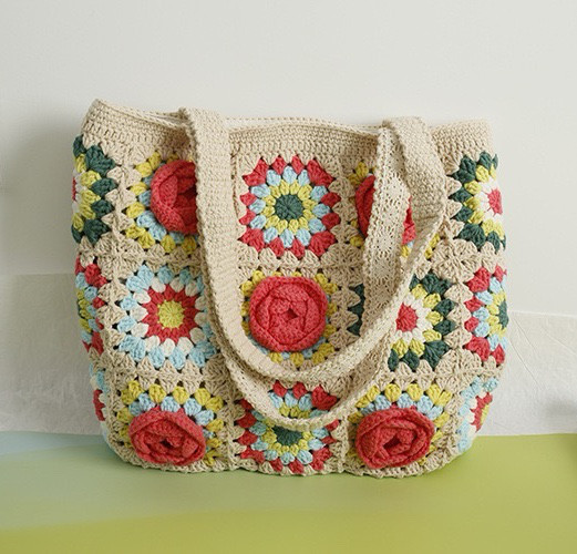 手作り 毛糸 かぎ針編み ニートショルダーバッグ トートバッグ【椿柄｜グラニースクエア｜27枚のパネル拼接｜A】1点
