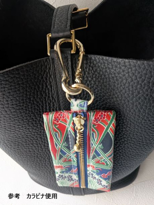 ★新商品★　携帯用ペーパーナプキンケース　ペーパーハンカチ　リバティラミネート　ベッツィアングラフィティ 14枚目の画像