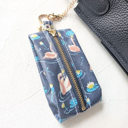 ★新商品★　携帯用ペーパーナプキンケース　ペーパーハンカチ　リバティラミネート　ベッツィアングラフィティ 7枚目の画像