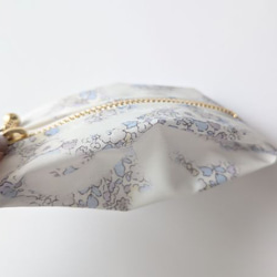 ★新商品★　携帯用ペーパーナプキンケース　ペーパーハンカチ　リバティラミネート　ベッツィアングラフィティ 5枚目の画像