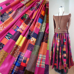 ヴィクトリア女王 高貴なハニーブラウンが輝く豪華フリルロング