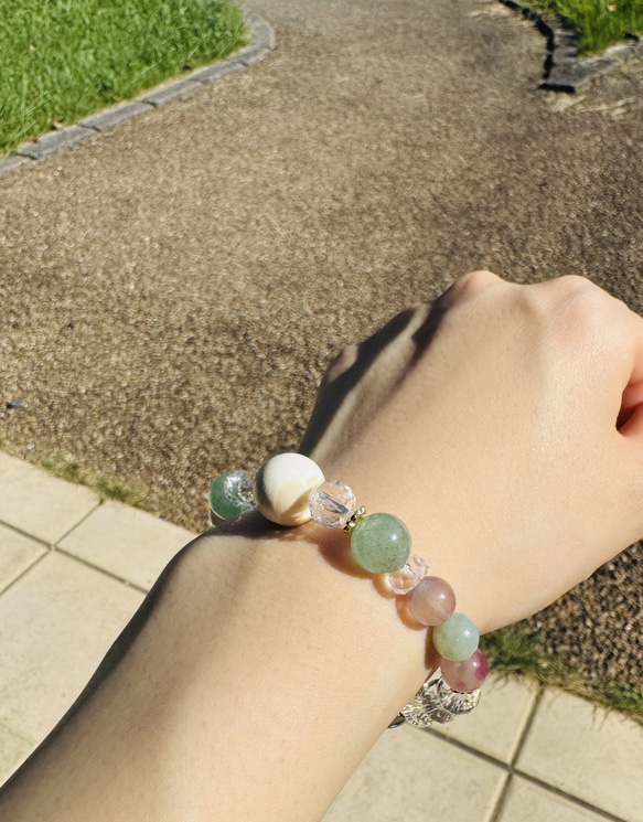 天然石ブレスレット～探し物はなんですか【トパーズ、ローズクォーツ、夜光貝、アベンチュリン、ロードナイトシリカ他】 5枚目の画像