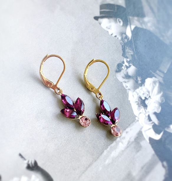 西ドイツのヴィンテージグラスカボションとオーストリア製クリスタルのピアス or イヤリング 2枚目の画像