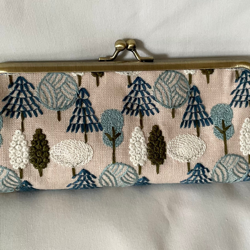 送料無料安心匿名便 刺繍 がま口メガネ、ペンケース メガネケース