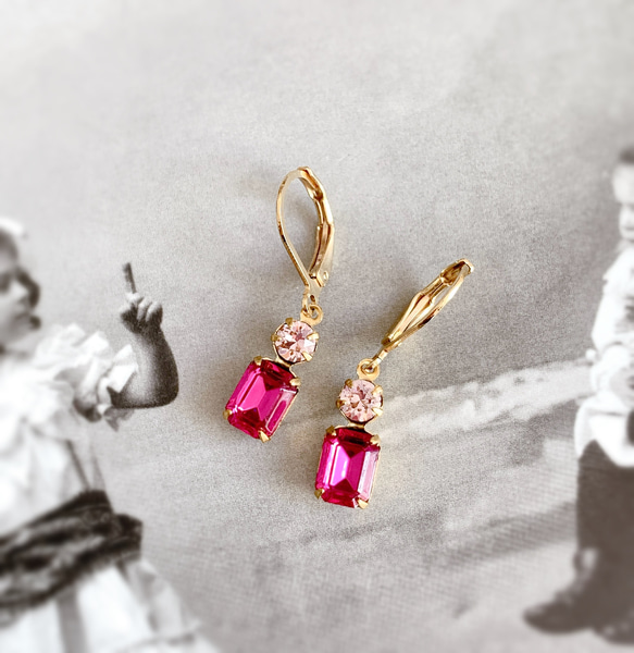 チェコグラスとオーストリア製クリスタルカボションのピアス-Fuchsia & Light Amethyste- 4枚目の画像