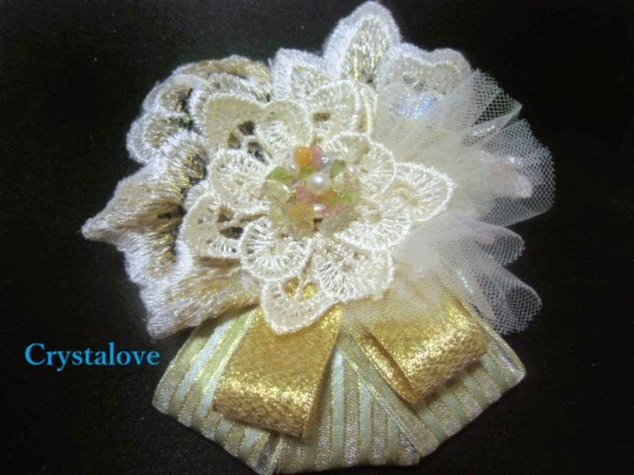 奇跡体験を受け取る ♡ 天然石 コサージュ ライトグリーン＆ゴールド