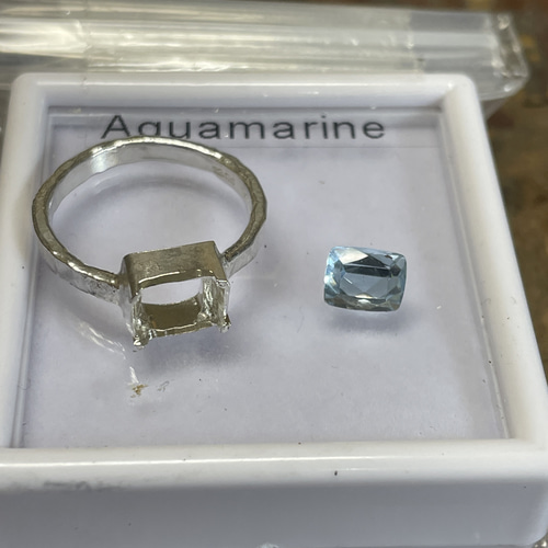 アクアマリン レクタングルmixカット 1.34ct ミル爪 シルバーSV925