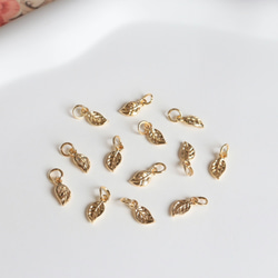 4個★14Kコーディング  5mm ×11mm リーフ　チャーム　ゴールド 17枚目の画像