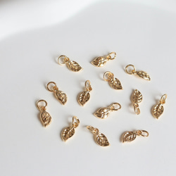4個★14Kコーディング  5mm ×11mm リーフ　チャーム　ゴールド 18枚目の画像