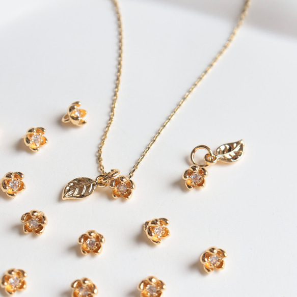 5.5mm★14Kコーディング　お花　梅　椿　桜　ジャスミン　チャーム　ジルコニア入りゴールド 16枚目の画像