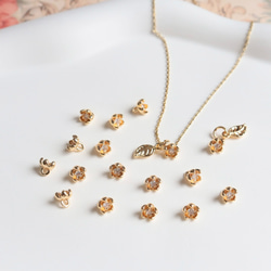 5.5mm★14Kコーディング　お花　梅　椿　桜　ジャスミン　チャーム　ジルコニア入りゴールド 10枚目の画像