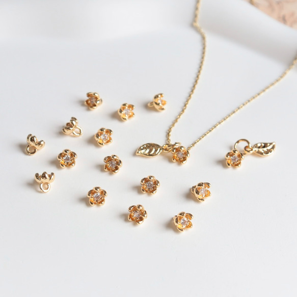 5.5mm★14Kコーディング　お花　梅　椿　桜　ジャスミン　チャーム　ジルコニア入りゴールド 5枚目の画像
