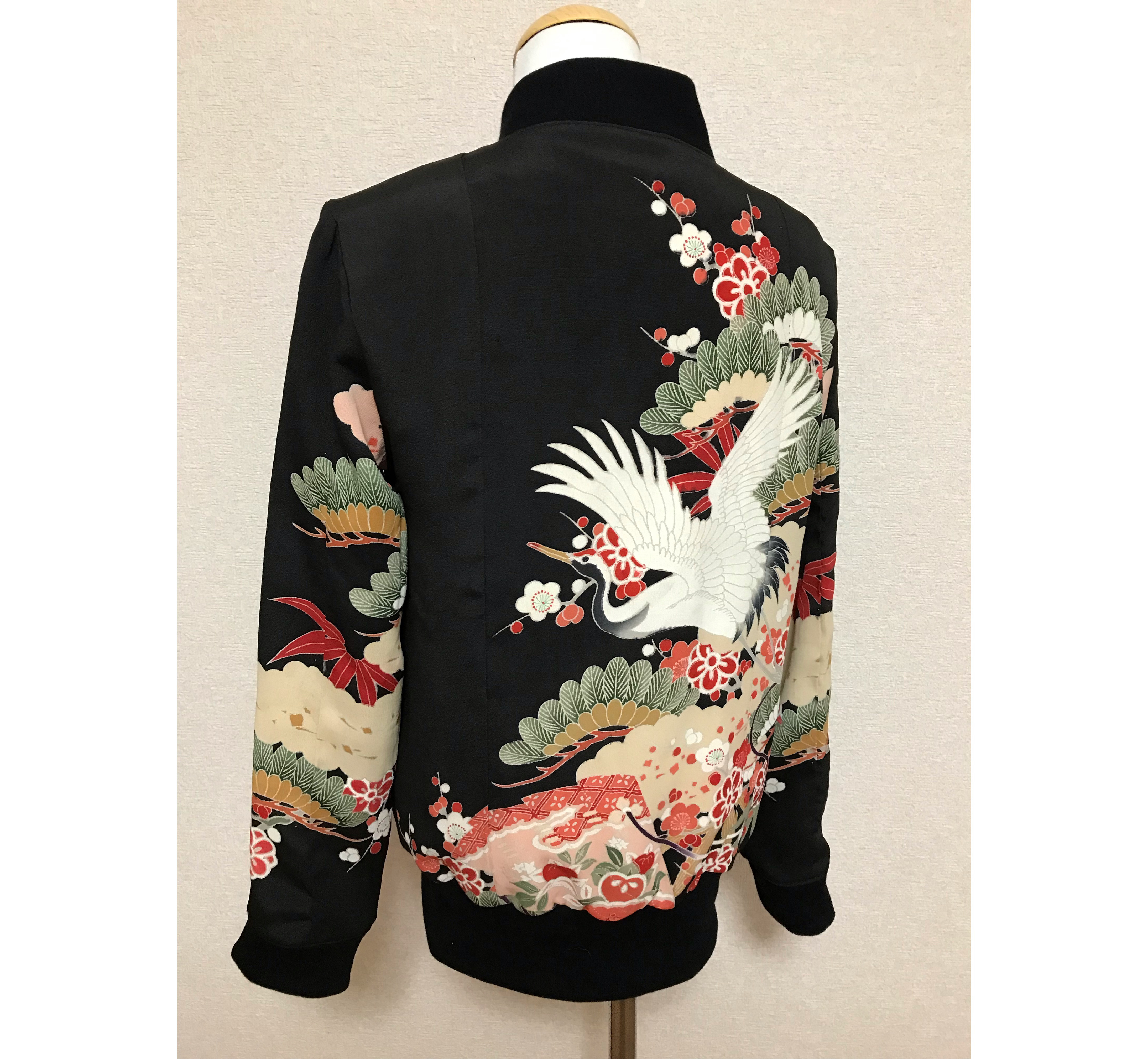 143★黒留袖★着物リメイク ★レディースS★ブルゾン★スカジャン★一点物