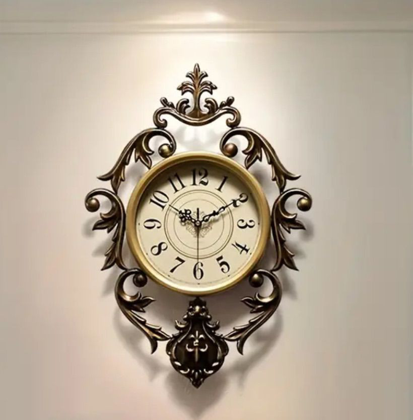 壁掛け時計 掛け時計 時計 寝室 芸術 装飾 創造的 壁時計 リビングルーム 家の壁 時計 かけ時計 時計 レトロ 金属