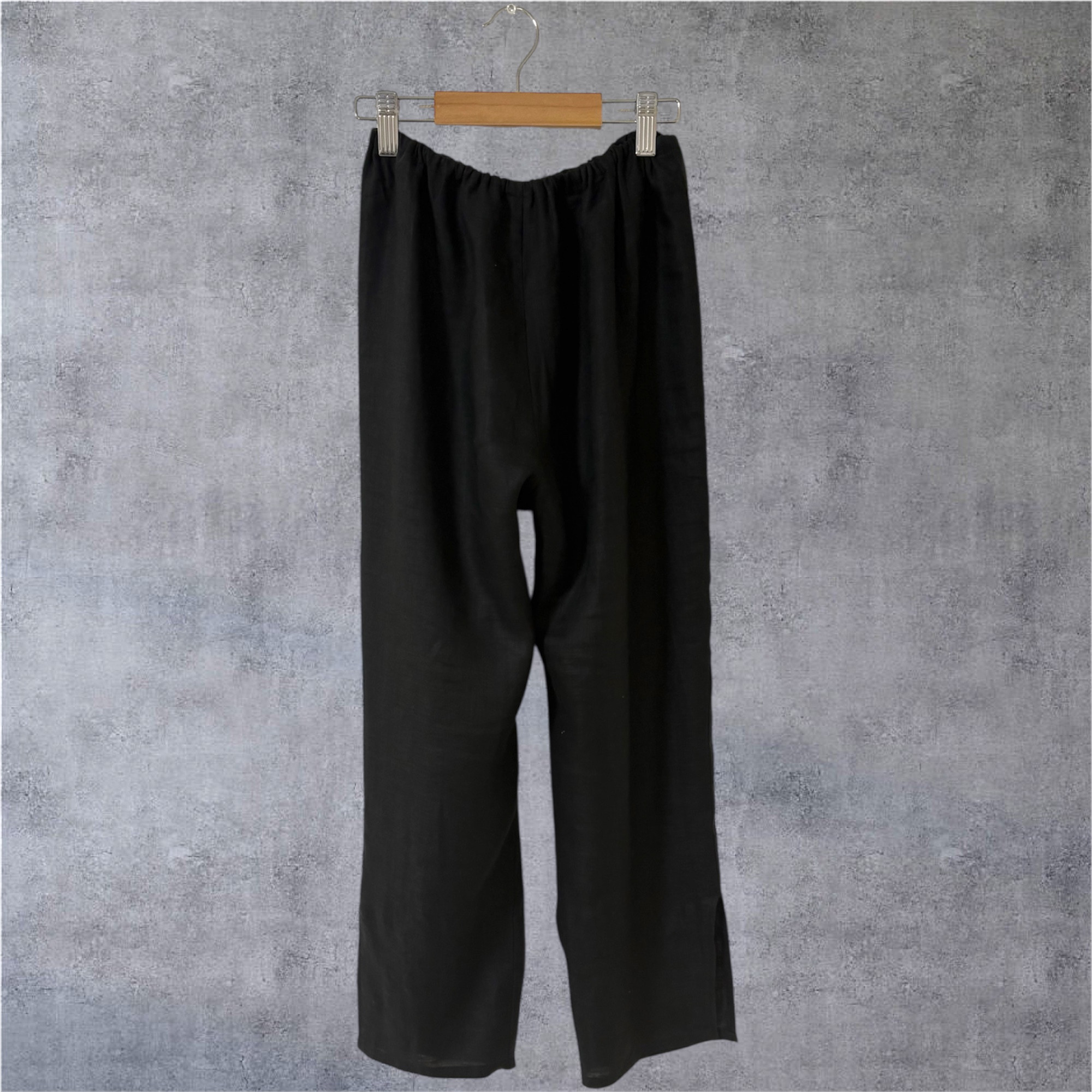 リネン１００％のロング丈スリムタイプのペチパンツ 【ブラック】