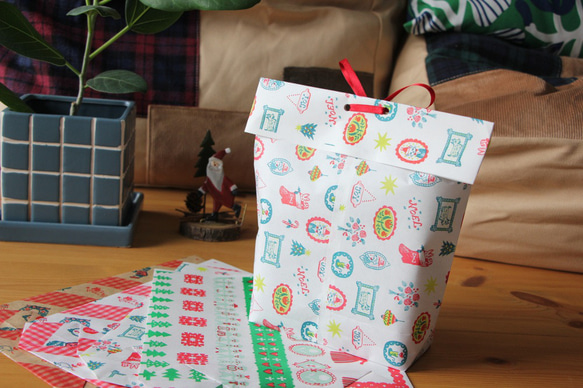 クリスマス用マチ付きラッピング袋　大きめ♪ 4枚入り 7枚目の画像
