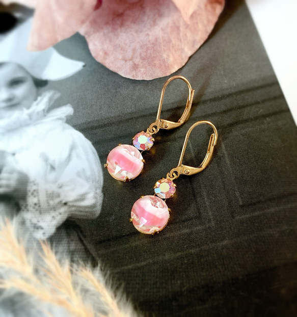 西ドイツのヴィンテージ ギブレガラスとオーストリアクリスタルカボションのピアス/イヤリング 2枚目の画像